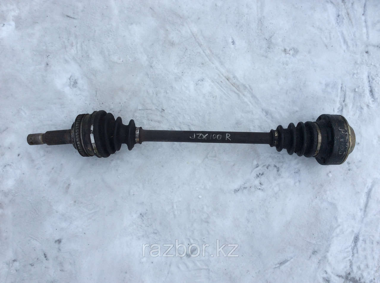 Привод в сборе задний правый Toyota Mark II (100)