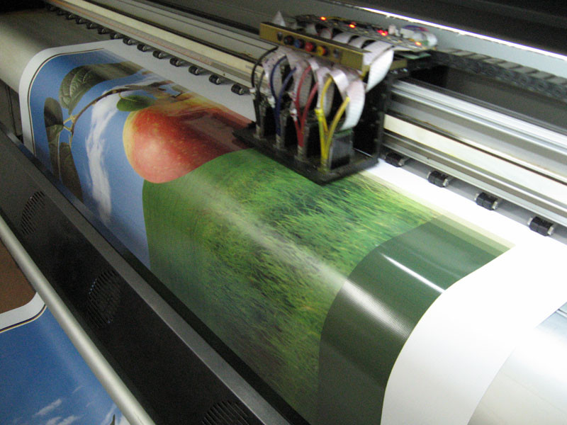 Печать на самоклеющейся пленке в Астане - фото 1 - id-p39224483