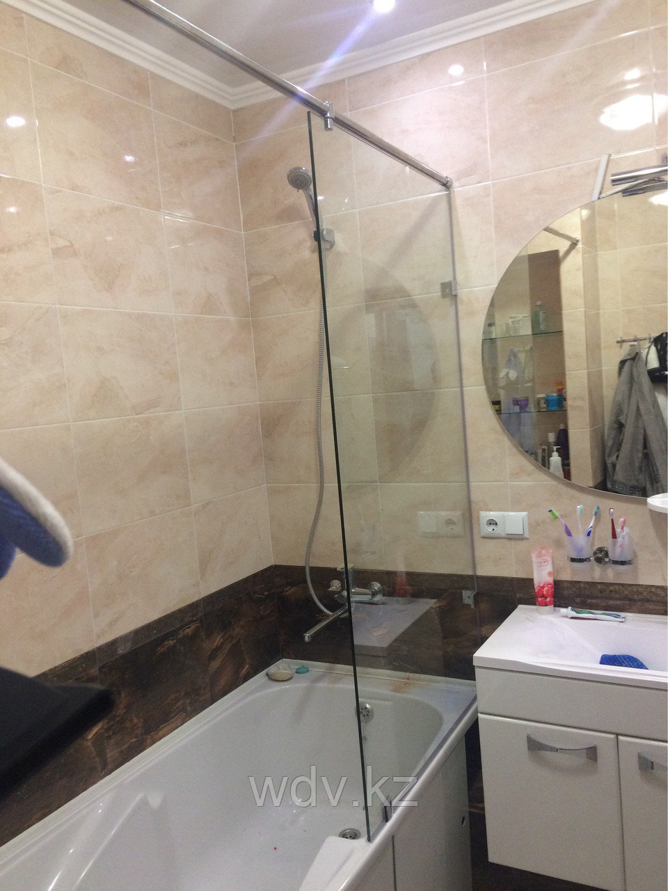 Стеклянная Шторка на ванную - фото 1 - id-p39242959