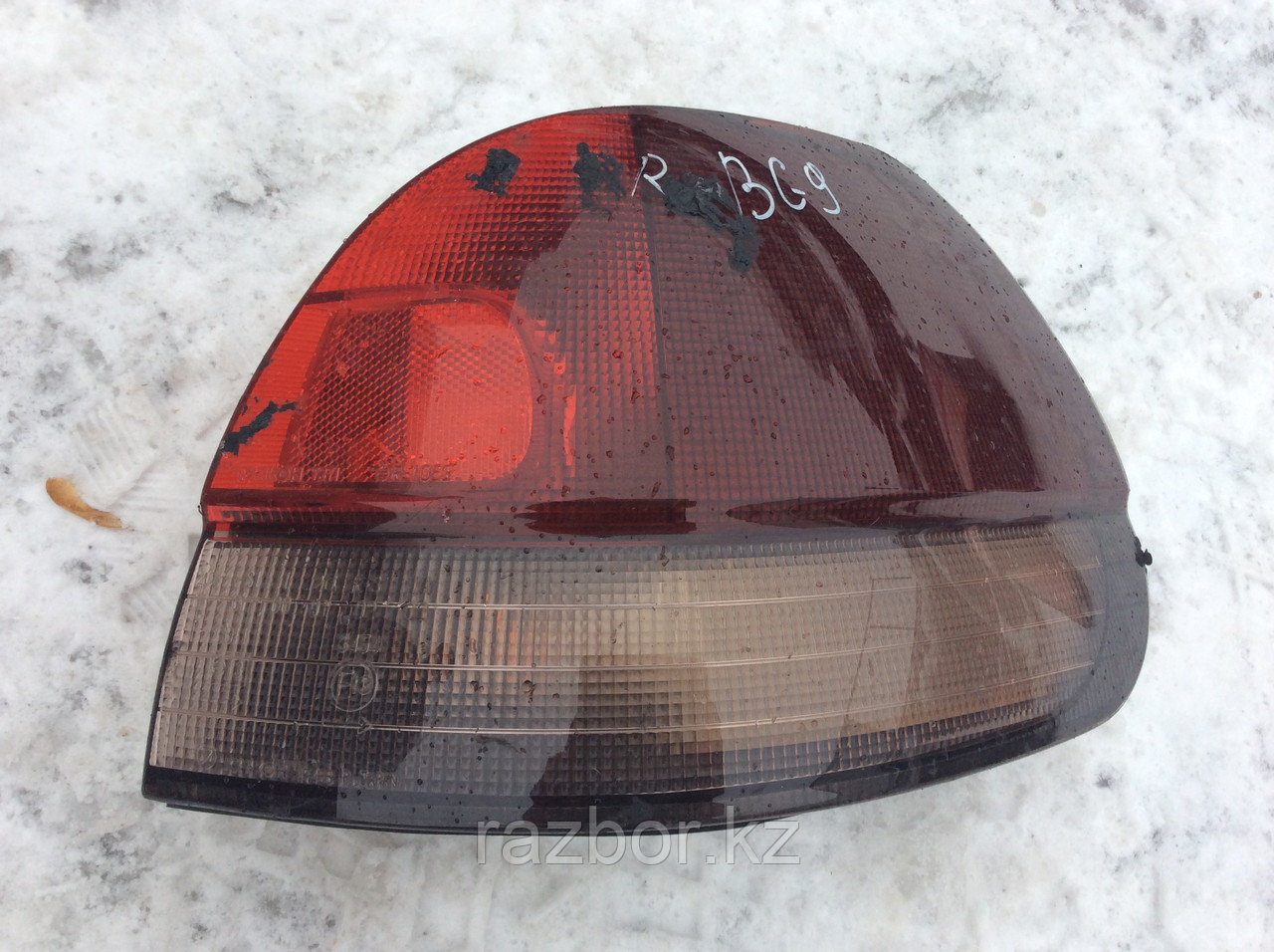 Фонарь задний правый Subaru Legacy