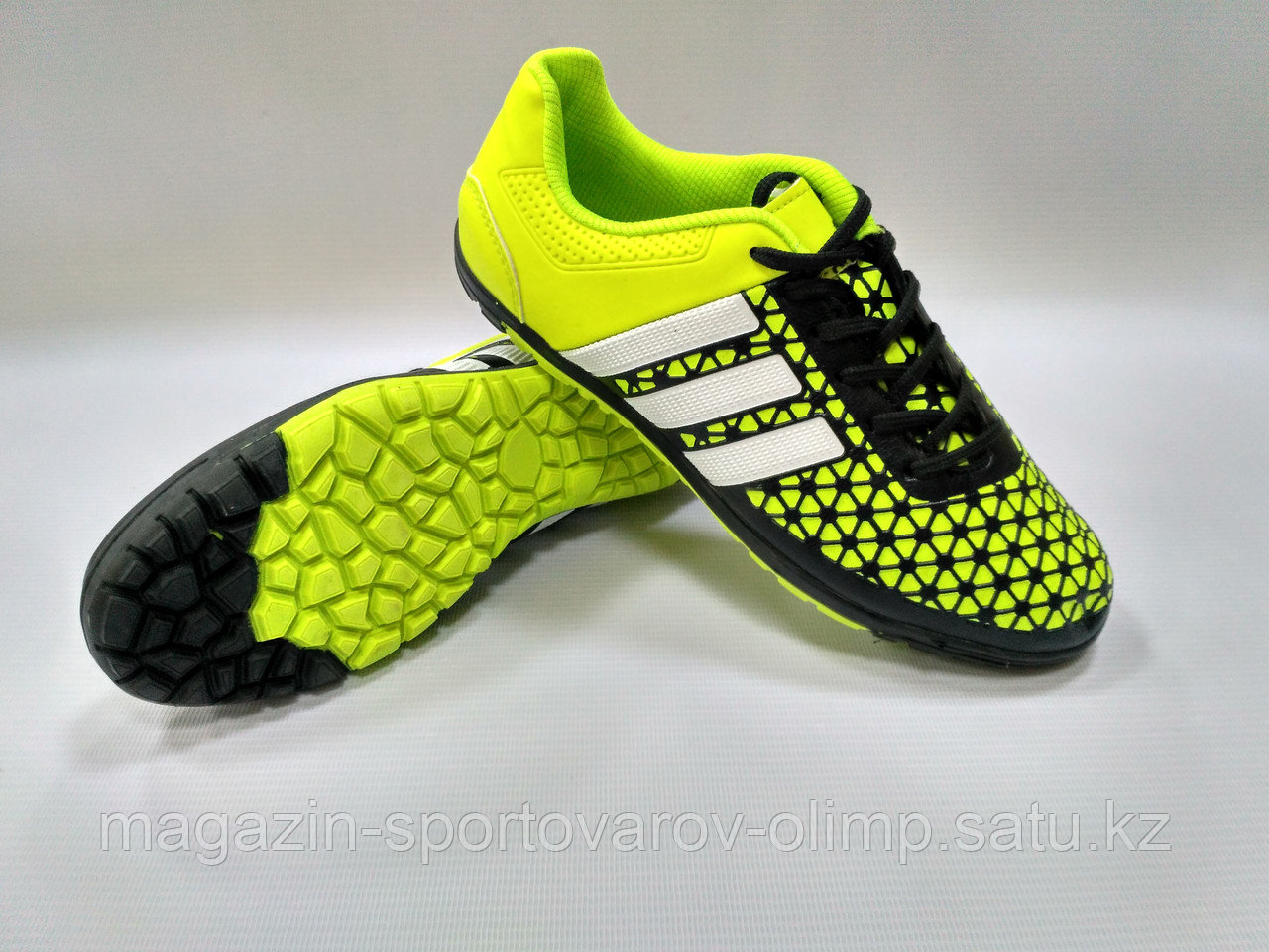 Обувь для футбола, шиповки, сороконожки Adidas Ace