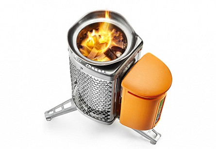 Печь и зарядка гаджетов на дровах BioLite CampStove