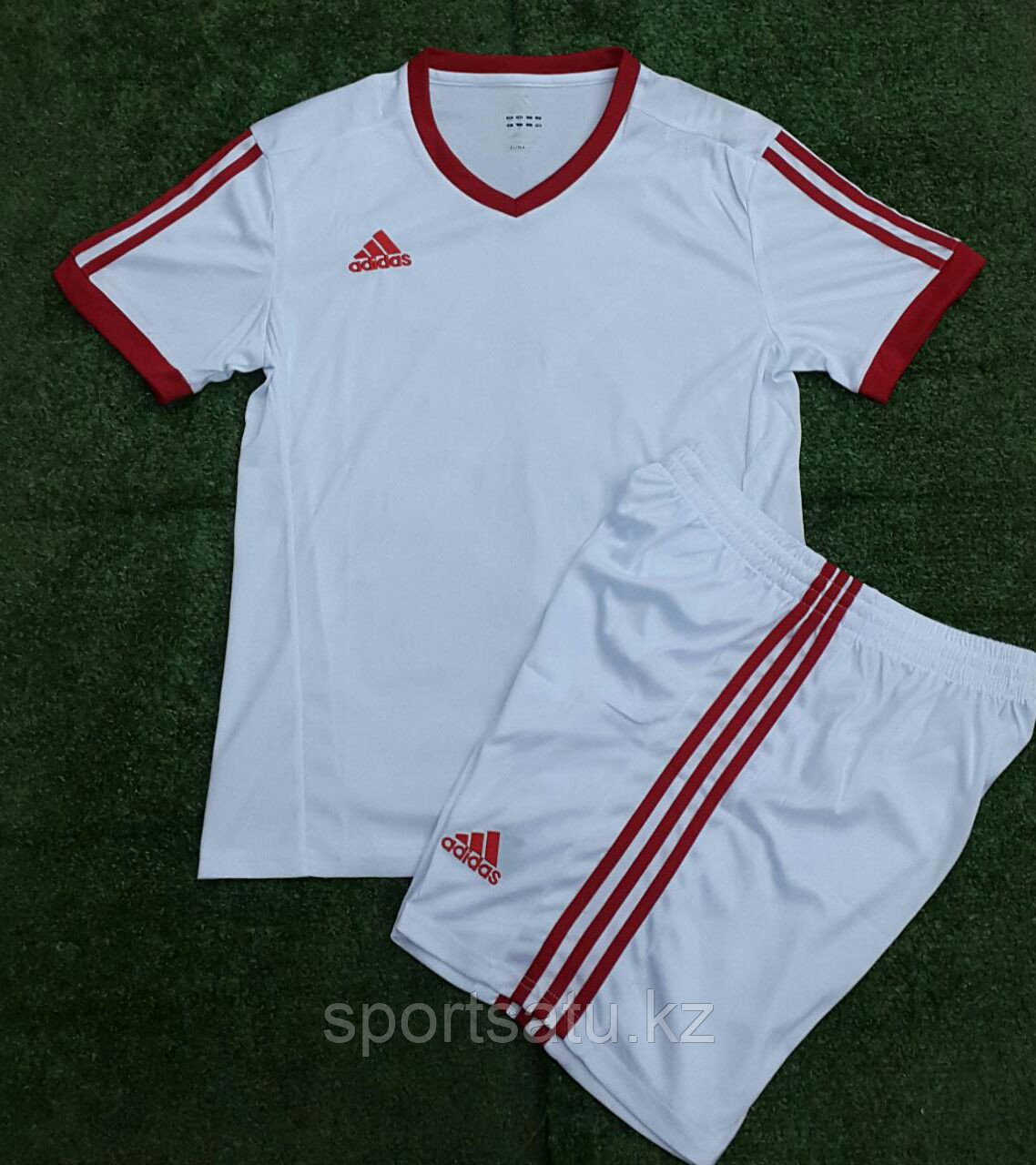 Футбольная форма на команду Adidas взрослые, фото 1