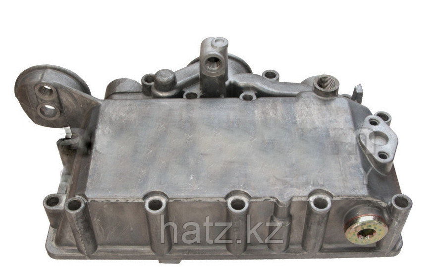 Корпус масляного радиатора на DEUTZ BF4M1013