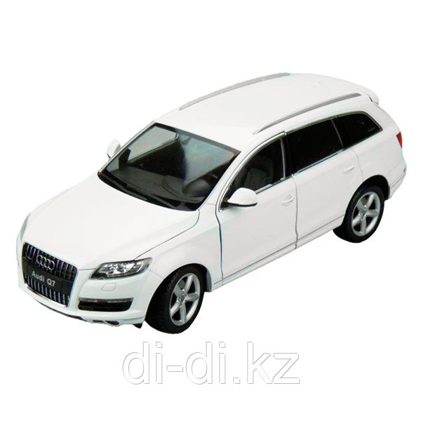 Игрушка модель машины 1:18 Audi Q7