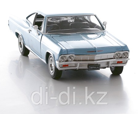 Игрушка модель винтажной машины 1:24 Chevrolet Impala 1965