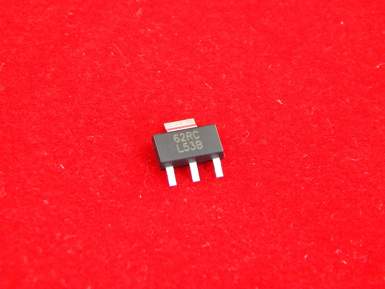 LM2940IMPX-5.0, Стабилизатор 1А, 5В, (L53B)