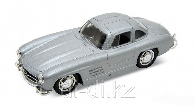 Игрушка модель винтажной машины 1:34-39 Mercedes-Benz 300SL
