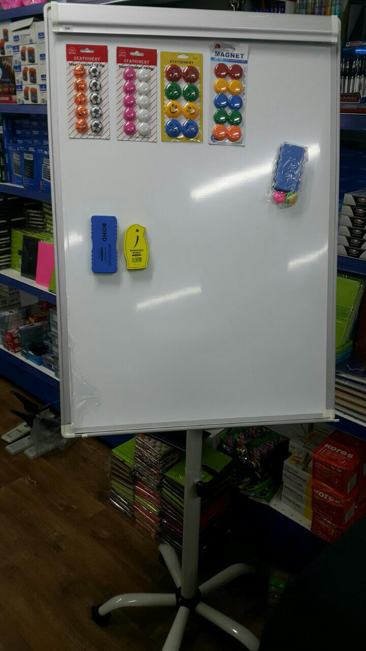 Флипчарт 100*70 на 5 колесах