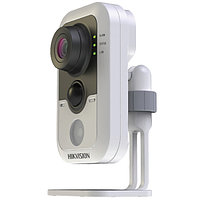 IP Камера видеонаблюдения Hikvision DS-2CD2432F-IW
