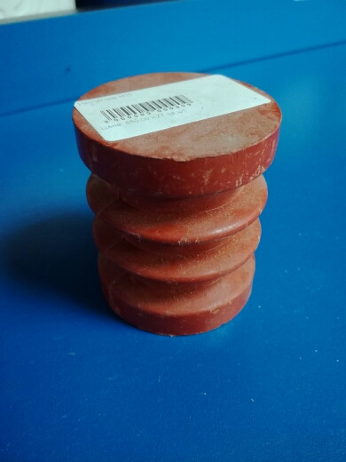 Изолятор опорный са-3 (армир. Изолятор опорный ио-10-7. Болтом м10) электрофарфор цб00000137. Изолятор шинный опорный, h30xd26xm8 uпр=8 кв ио-101 dekraft(ио101-30). Изолятор м10.