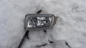 Противотуманка передняя нижняя левая Toyota Caldina (215)