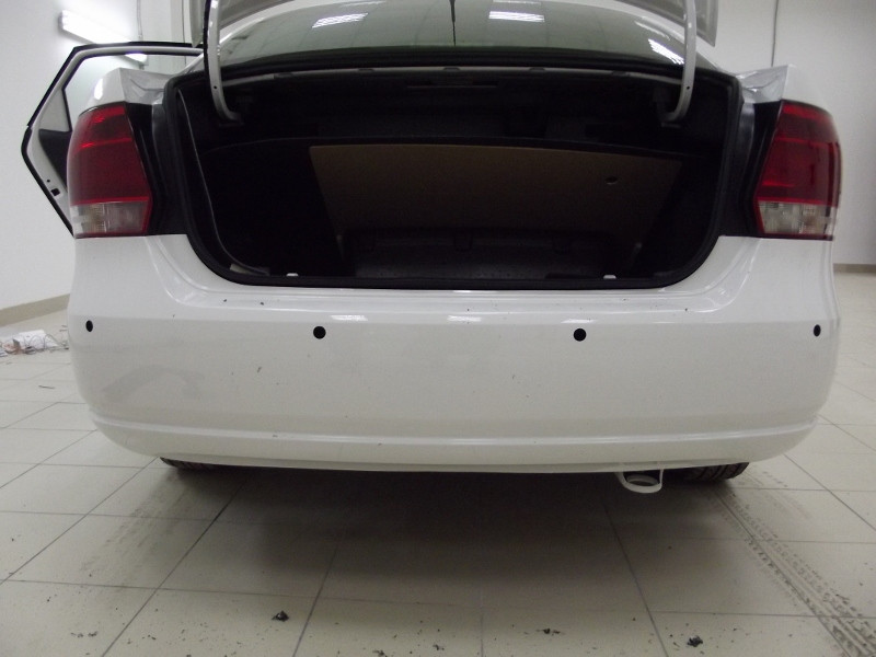 Kia ceed jd парктроник задний. Парктроник на бампере. Парктроники в заднем бампере. Парктроник датчики штатные таос на бампере. Кронштейн парктроника солярис 1.