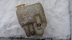 Бачок омывателя лобового стекла Subaru Legacy