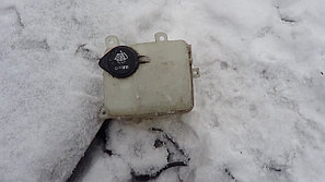 Бачок омывателя лобового стекла Toyota Aristo