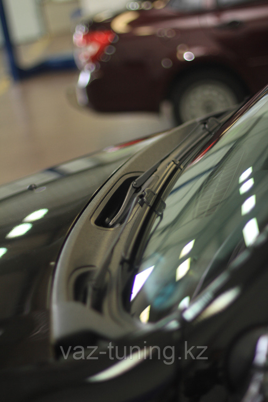 Накладка в проем стеклоочистителей (жабо)  Renault Duster 2012-