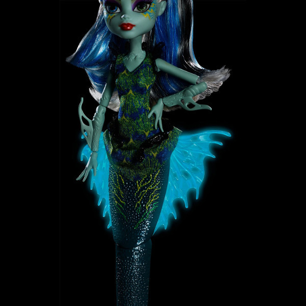 Куклы Monster High (Монстер Хай) DHB57 Большой Скарьерный Риф в ассортименте + DNV65 MH. Черлидеры в ассортиме