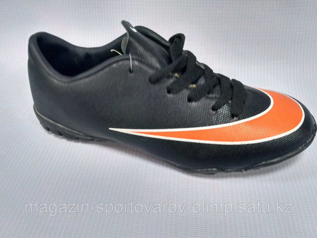 Обувь для футбола, шиповки, детские сороконожки Nike Mercurial