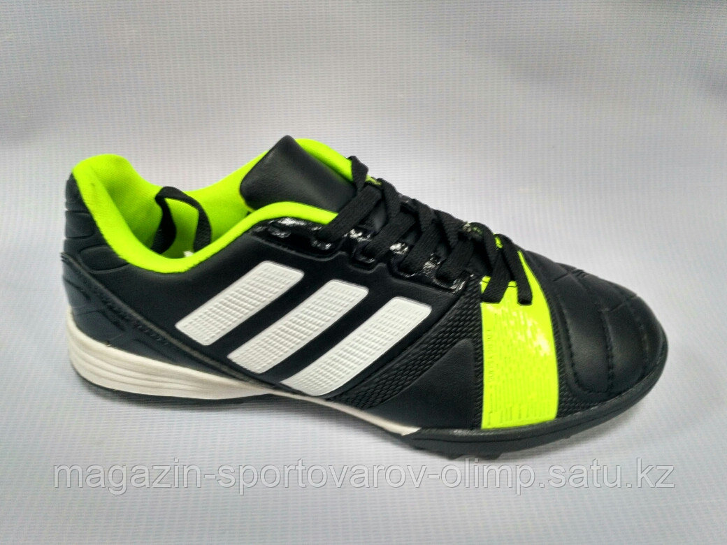 Обувь для футбола, детские сороконожки Adidas