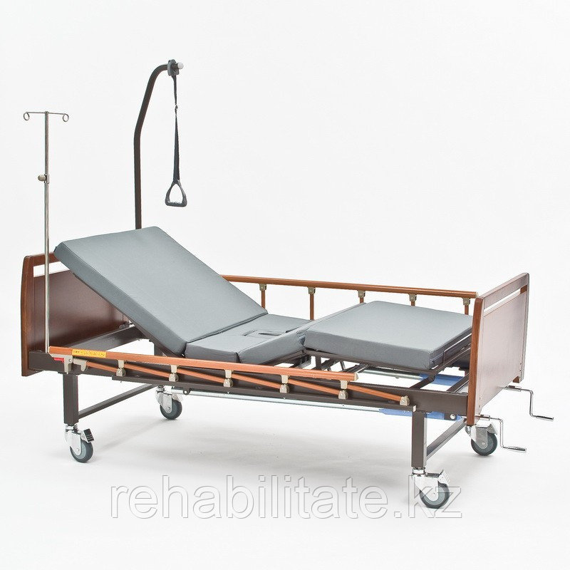 Боковые ограждения для кровати для лежачих больных. Самодельная кровать для лежачего больного. Многофункциональная кровать с электроприводом 32. Как сделать кровать для больных. Рама балканского для кровати для лежачих больных.