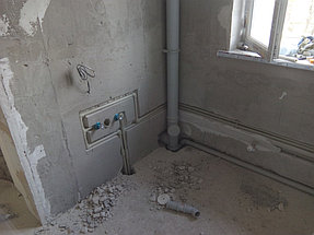 Монтаж системы водоснабжения и канализации с установкой санфаянса дом 170 м2 мкр. Думан 2