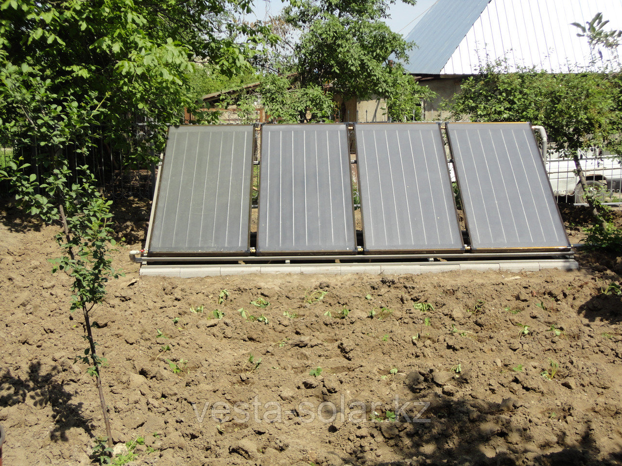 Плоский солнечный коллектор для отопления дома 1,9 м.2 (Китай)