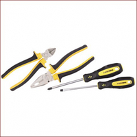 Набор слесарно-монтажного инструмента STAYER "MASTER" HERCULES: 2 отвертки, плоскогубцы и бокорезы, 4 предмета