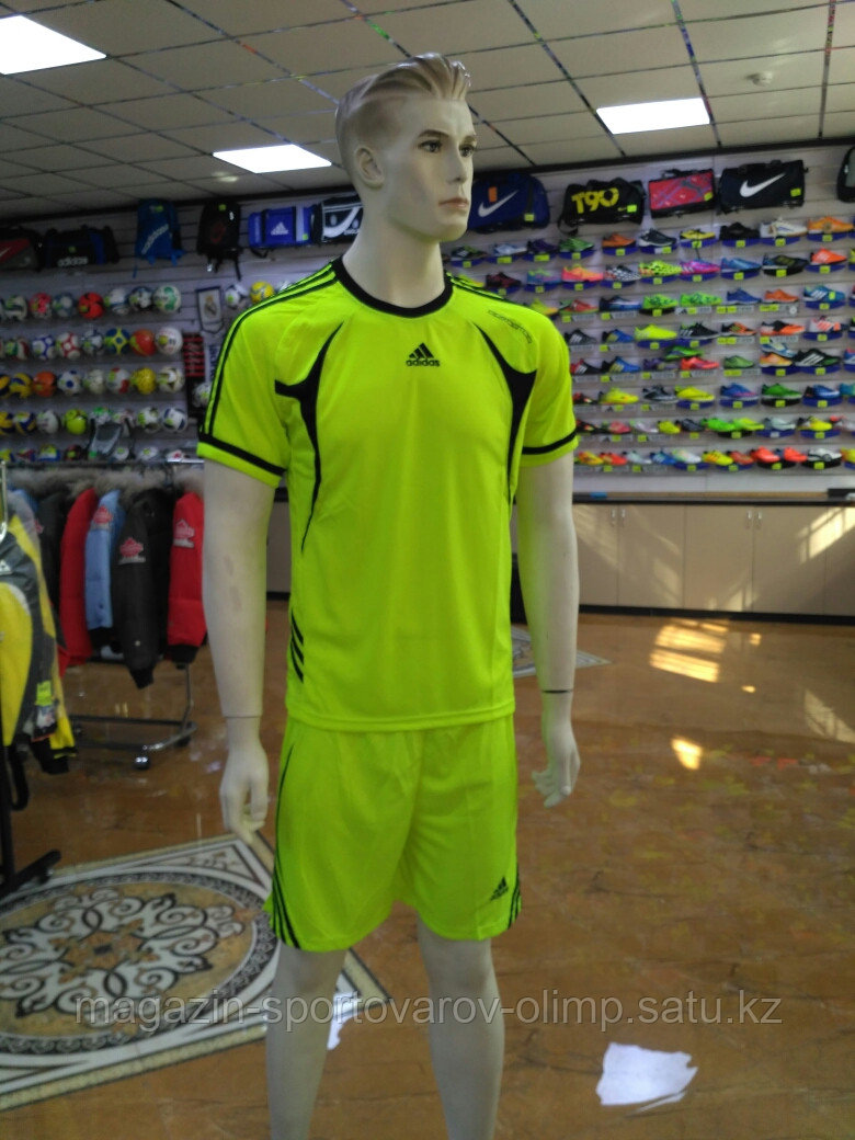 Футбольная форма Adidas Pedator 3032, взрослая