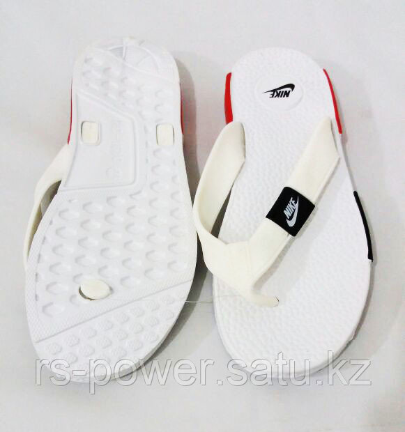 Сланцы Nike