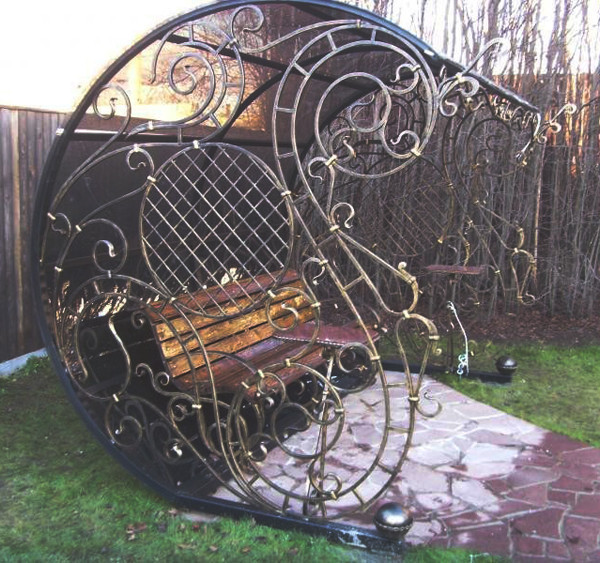 Качели уличные металлические
