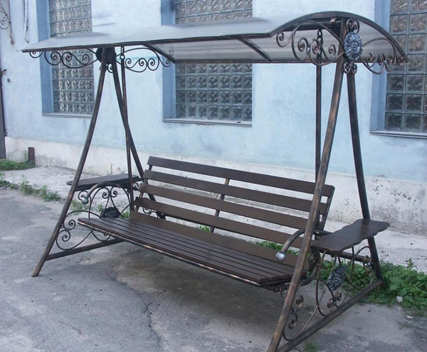Качели садовые изготовление