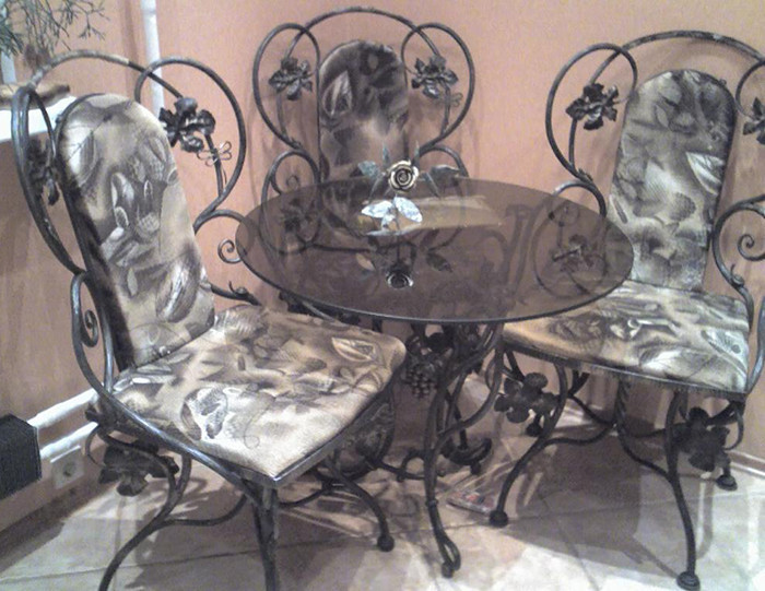 Комплект кованых стульев со столом - фото 1 - id-p43117441
