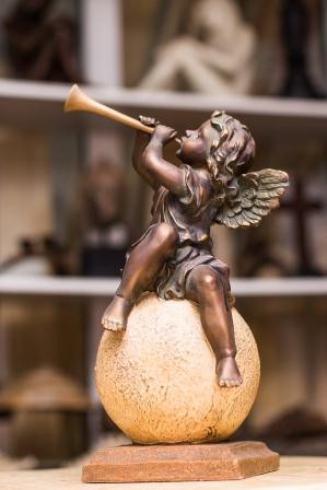 Ангел с дудочкой на шаре - фото 2 - id-p43180119