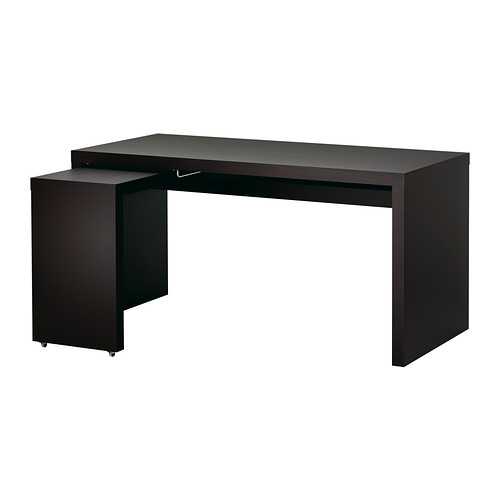 Письменный стол МАЛЬМ с выдвижной панелью черно-коричневый ИКЕА, IKEA - фото 1 - id-p43195196