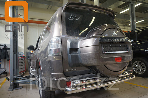 Защита заднего бампера Mitsubishi Pajero IV (2011-) (двойная) d 76/60, фото 2