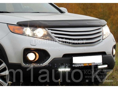 Мухобойка (дефлектор капота) на Kia Sorento (киа соренто) 2009- - фото 1 - id-p2649579