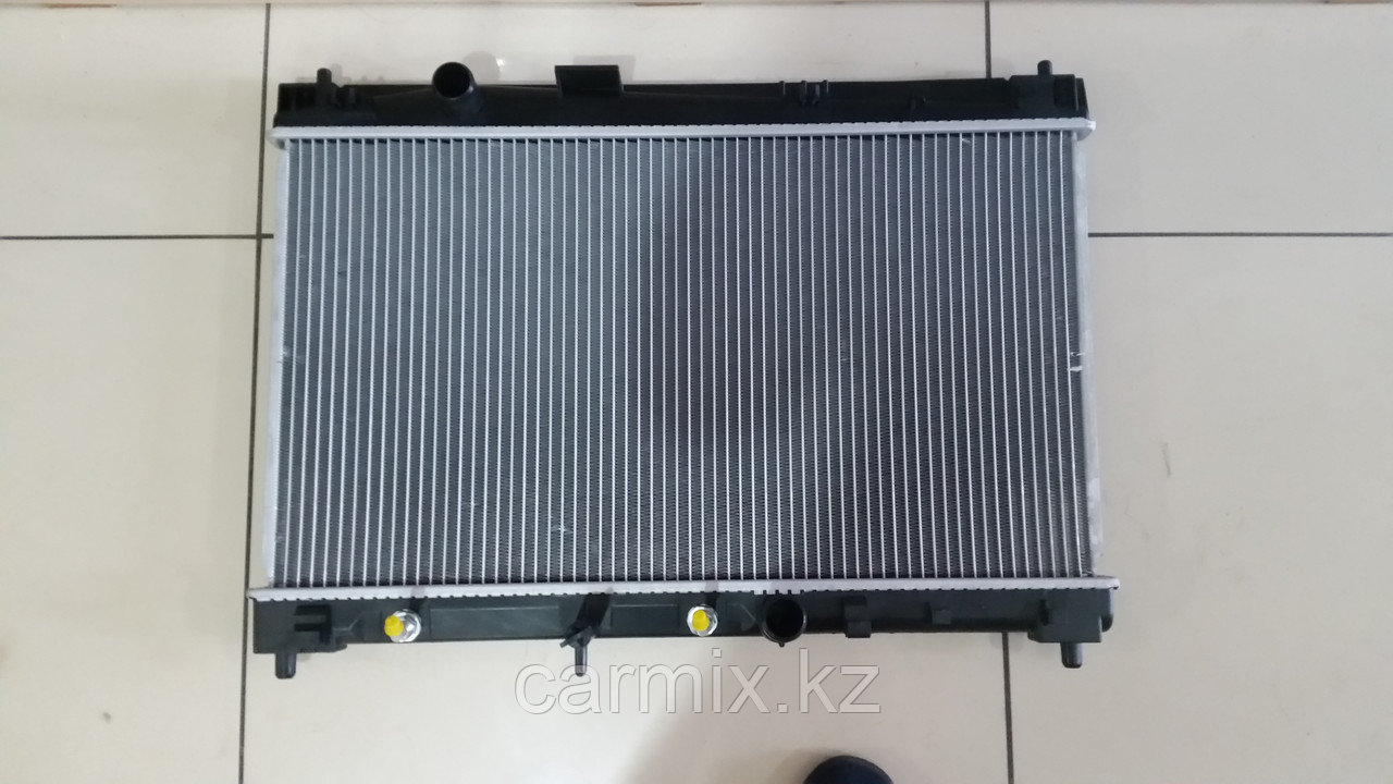 Радиатор охлаждения двигателя YARIS NCP90