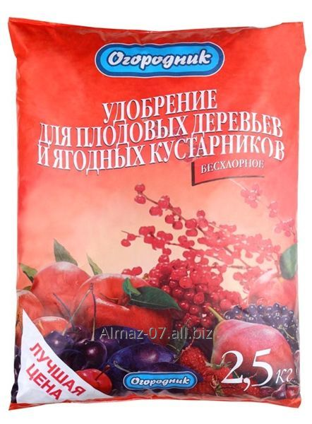 Удобрение Плодово-ягодное в гранулах, "Огородник", 0.9 кг