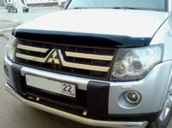 Мухобойка (дефлектор капота) на Mitsubishi Pajero 4/Митсубиши Паджеро 4 2007-