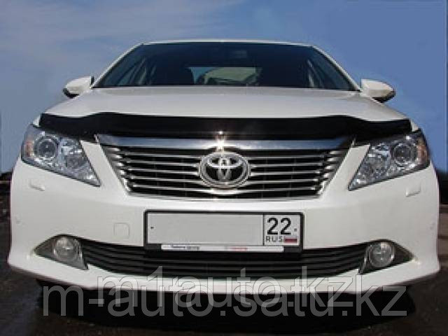 Мухобойка (дефлектор капота) Toyota Camry/Тойта Камри 50 2011-