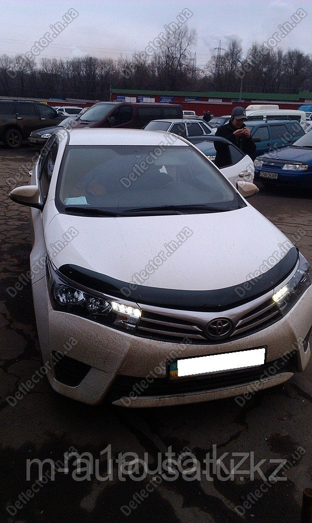 Мухобойка (дефлектор капота) Toyota Corolla/Тойота Королла 2013--