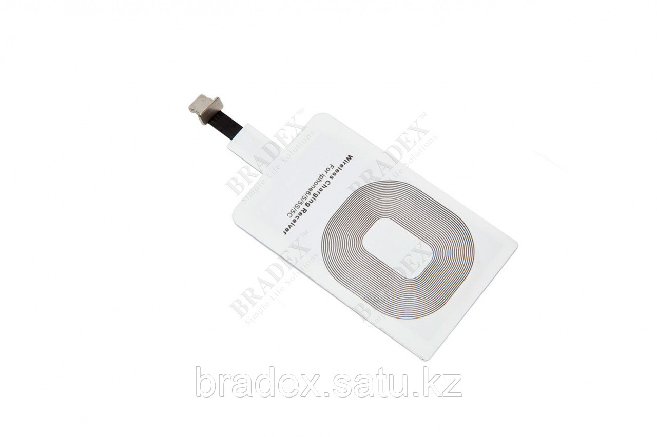 Аккумулятор беспроводной круглый для смартфонов с Lightning разъемом, белый - фото 2 - id-p44050402