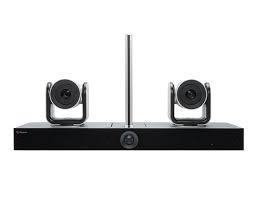 Polycom EagleEye Director II и 2 EagleEye IV-12x camera