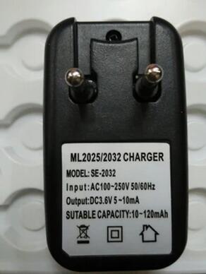 Зарядное устройство для аккумуляторов LIR2025 и LIR2032