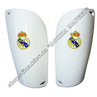 Щитки футбольные детские