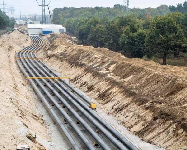 наземные кабельные лотки 110 кв лэп. кабельная линия 0. монтаж кабельной линии 10 кв. монтаж кабельной линии 10 кв. кабельный блок для кабелей 10кв на поверхности земли.