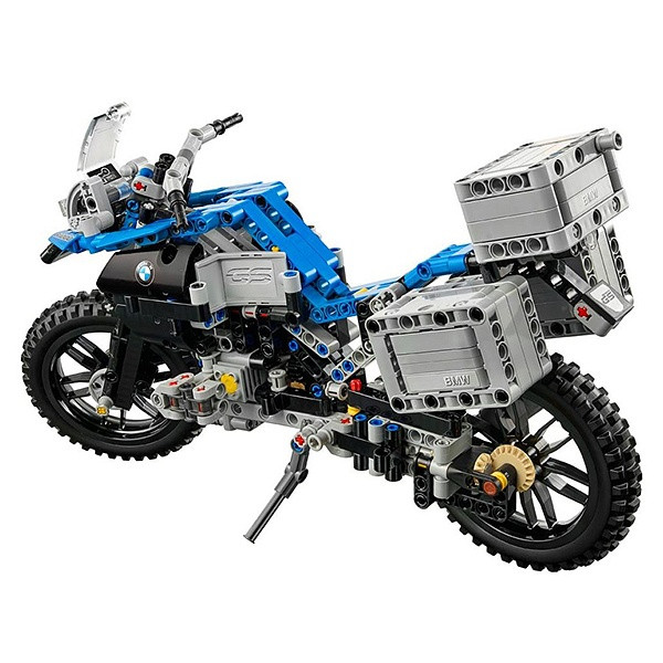 LEGO  Техник Приключения на BMW R 1200 GS