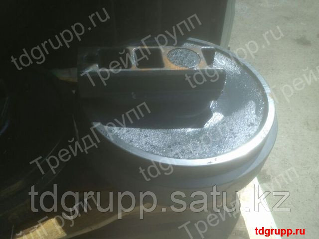 VOE14533152 Направляющее колесо Volvo EC460