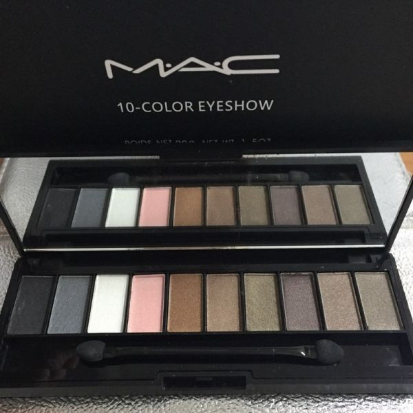 палитра теней Mac 10-Color Eyeshadow
