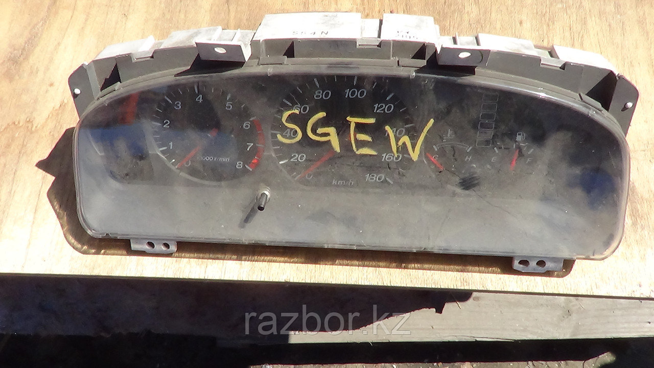 Приборная панель Mazda Bongo Friendie 1995-1999